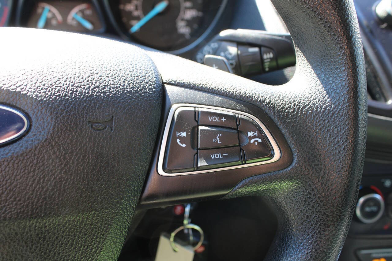 Used 2017 Ford Escape SE image 90