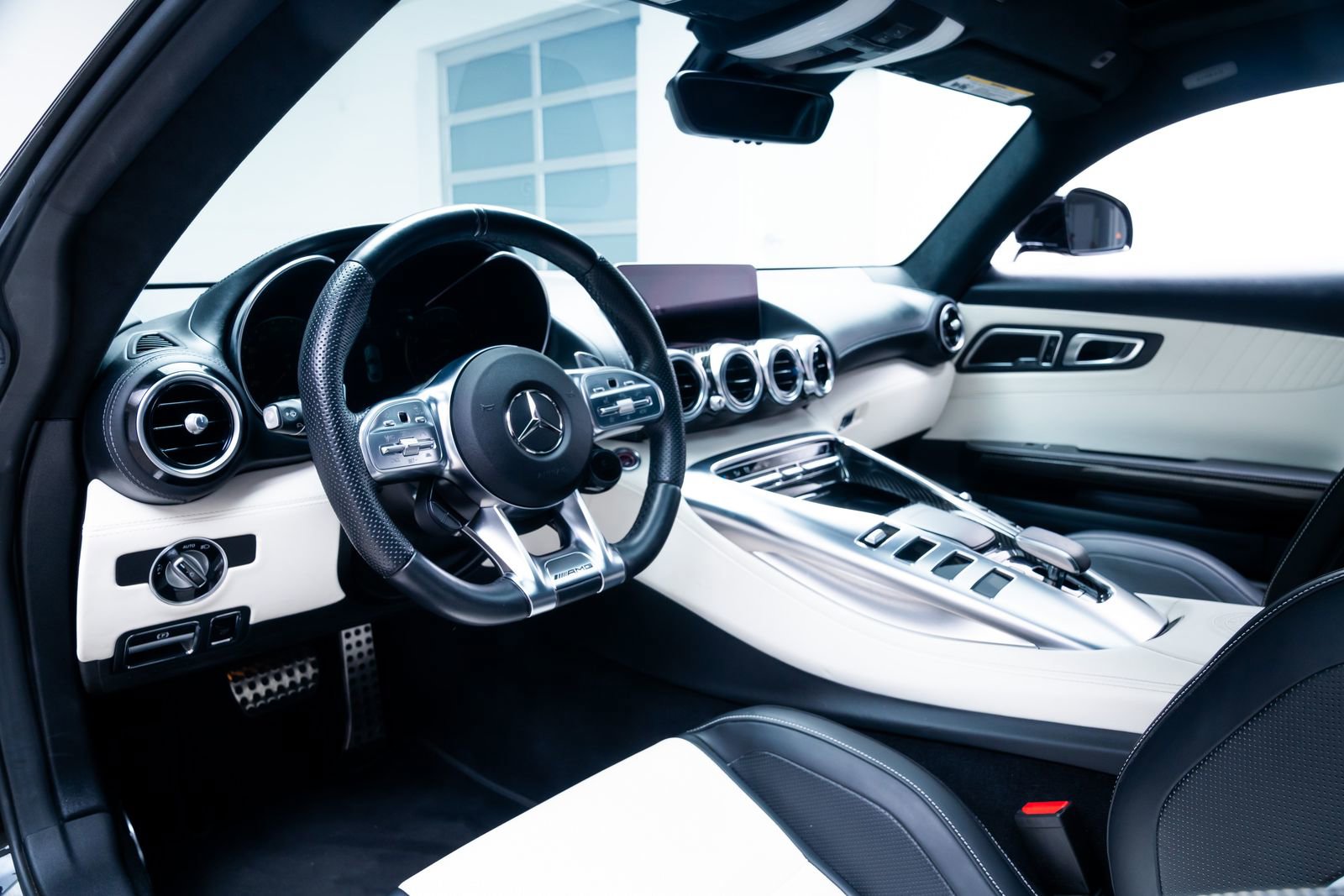 Used 2020 Mercedes-Benz AMG GT C image 19