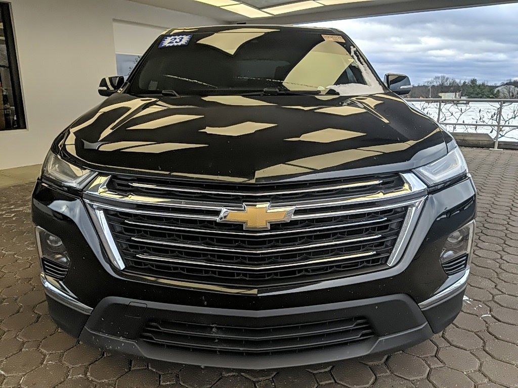 Used 2023 Chevrolet Traverse LT w/ LPO, Floor Liner Package image 2
