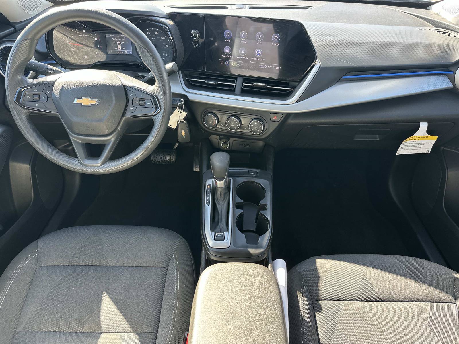 Used 2025 Chevrolet Trax LS w/ LS Convenience Package FWD image 12