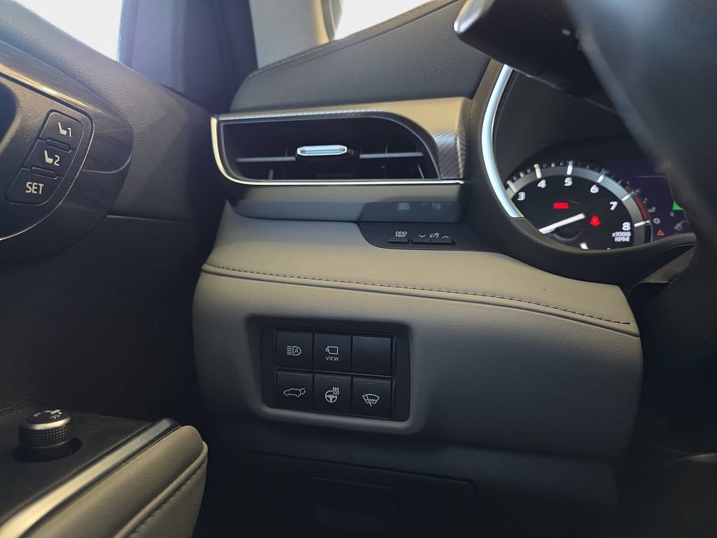 Used 2020 Toyota Highlander Platinum AWD/4WD image 28