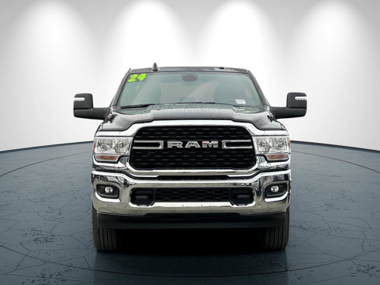 Used 2024 RAM 2500 Big Horn w/ Bed Utility Group image 9