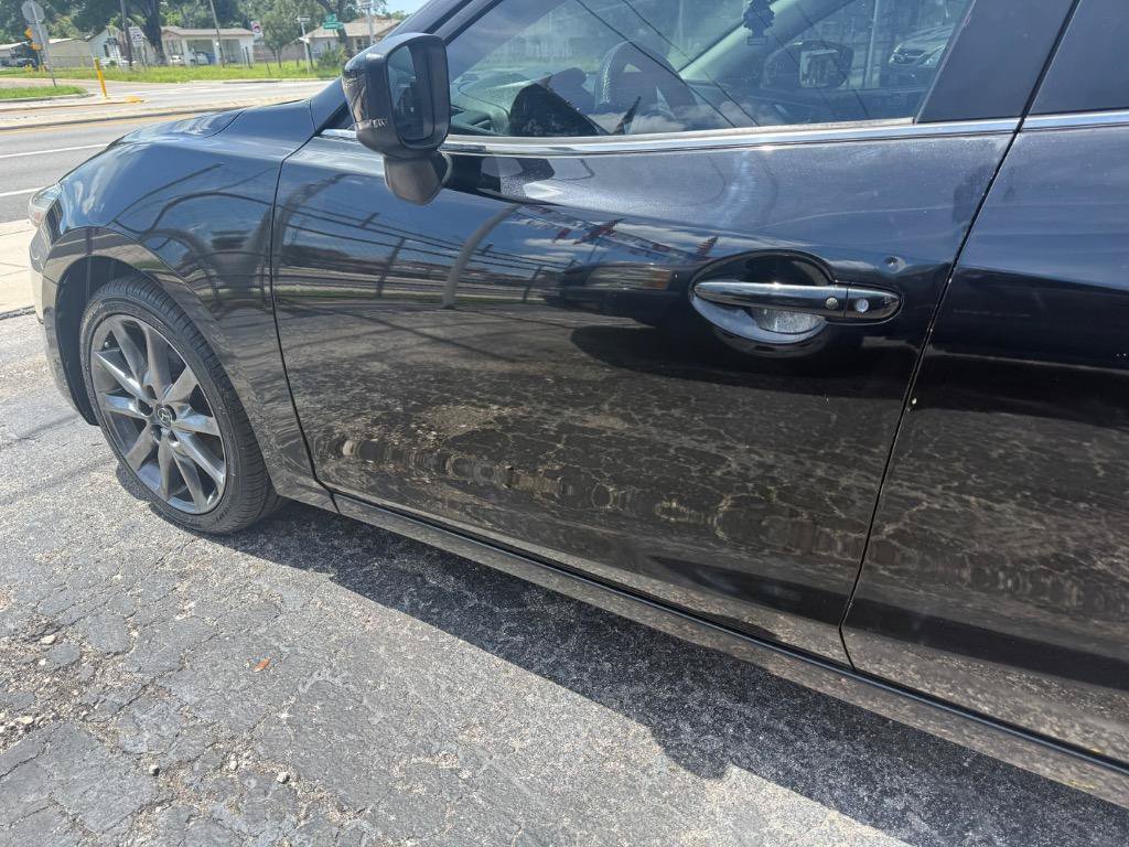 Used 2018 MAZDA MAZDA3 Touring FWD image 12