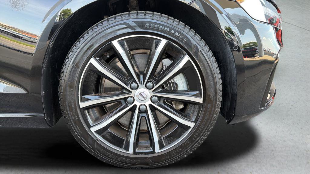 Used 2023 Volvo S60 T8 Plus AWD/4WD image 12