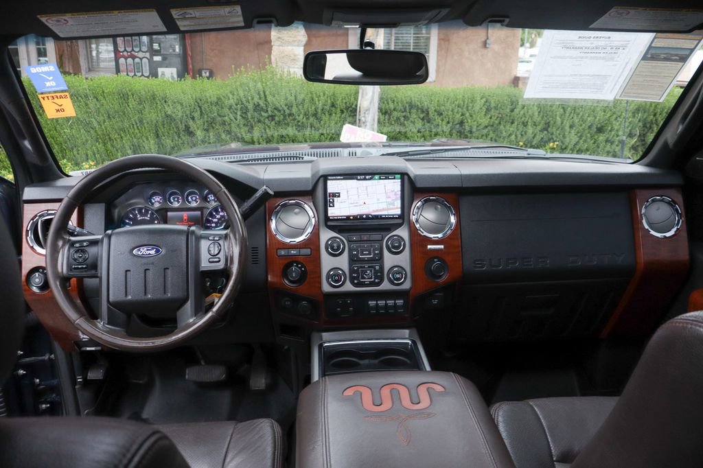 Used 2016 Ford F350 King Ranch w/ King Ranch w/Chrome Package AWD/4WD image 29