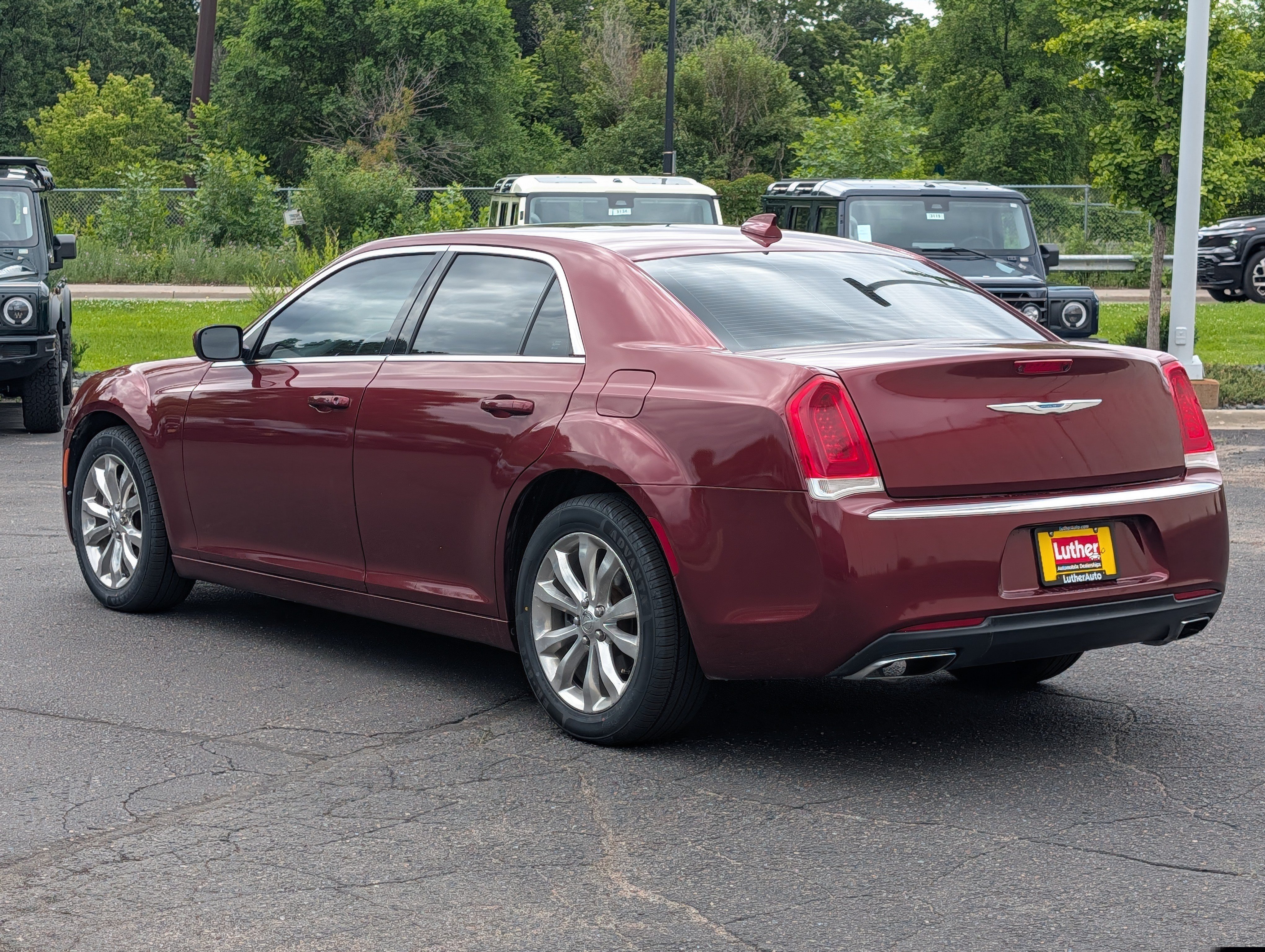 Used 2017 Chrysler 300 Limited w/ Value Package AWD/4WD image 5