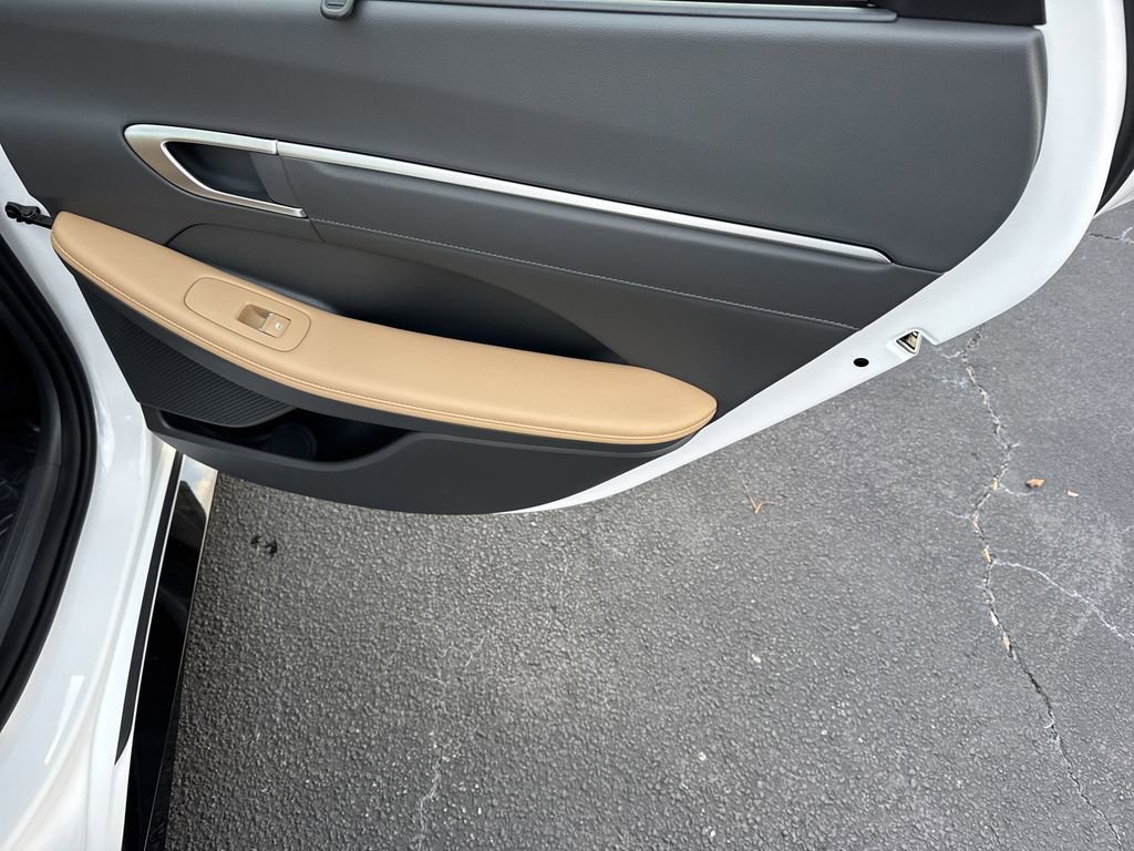 New 2026 Hyundai Sonata Limited FWD image 16