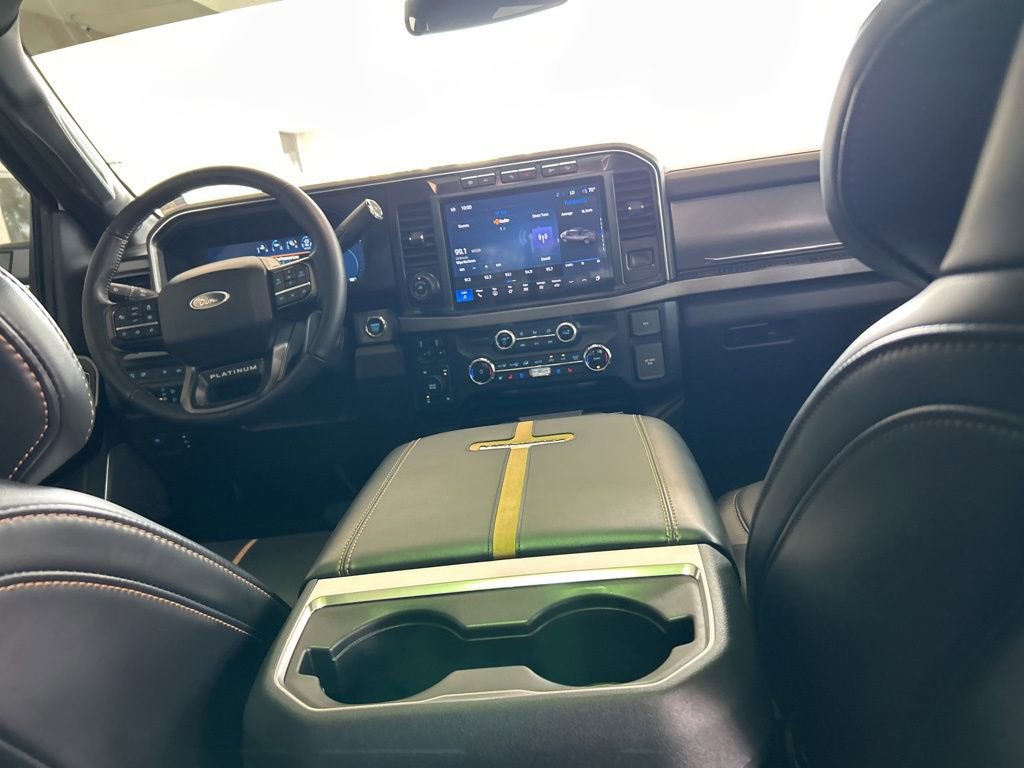 Used 2024 Ford F350 Platinum image 29
