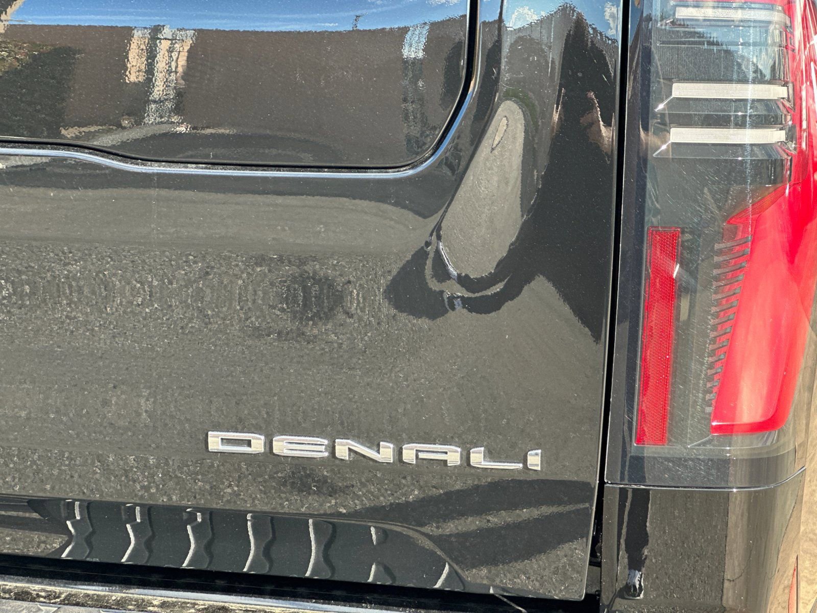 New 2025 GMC Sierra EV Denali image 25
