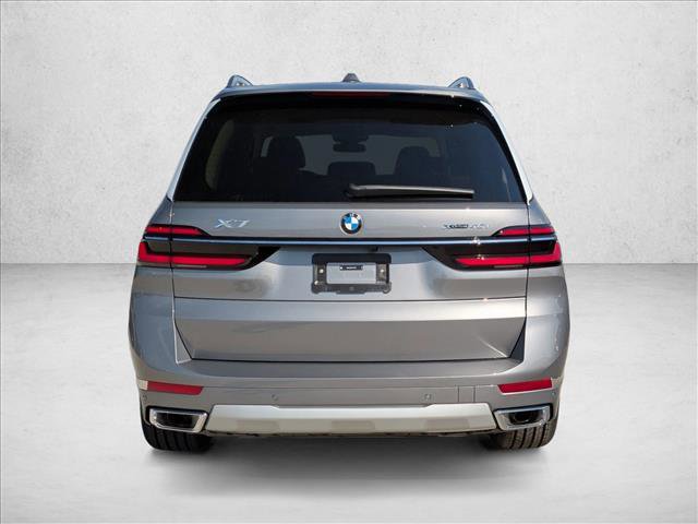 Used 2026 BMW X7 xDrive40i w/ Premium Package AWD/4WD image 7