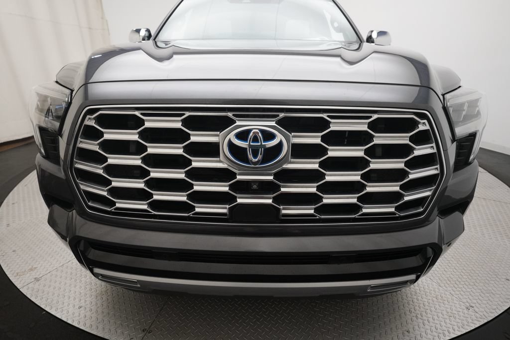 Used 2023 Toyota Sequoia Capstone AWD/4WD image 22