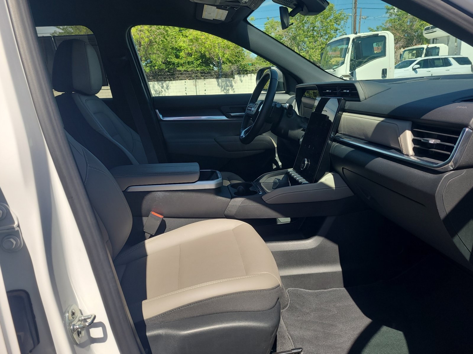 Used 2026 GMC Terrain Elevation w/ Elevation Premium Package AWD/4WD image 29