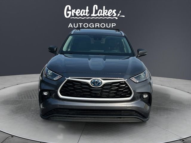 Certified 2024 Toyota Highlander XLE image 8
