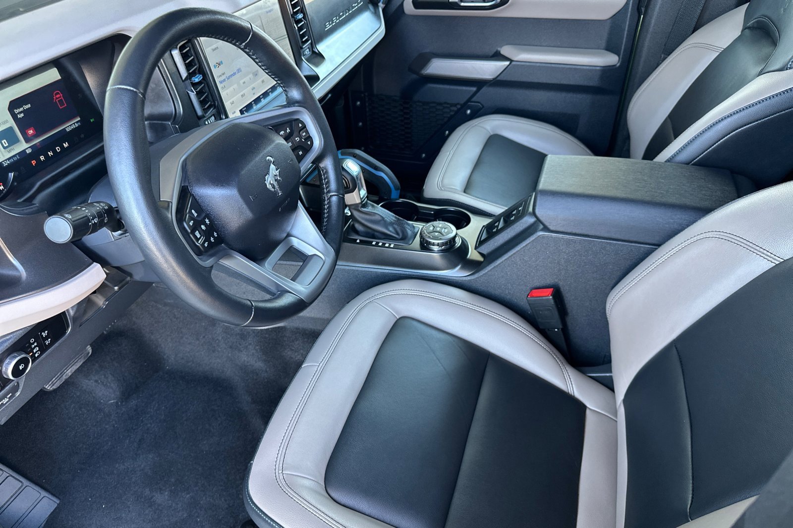 Used 2023 Ford Bronco Wildtrak image 12