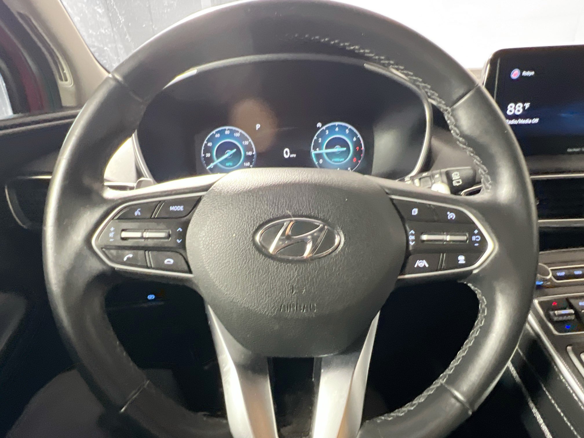 Used 2021 Hyundai Santa Fe SEL w/ Convenience + Premium Package AWD/4WD image 18