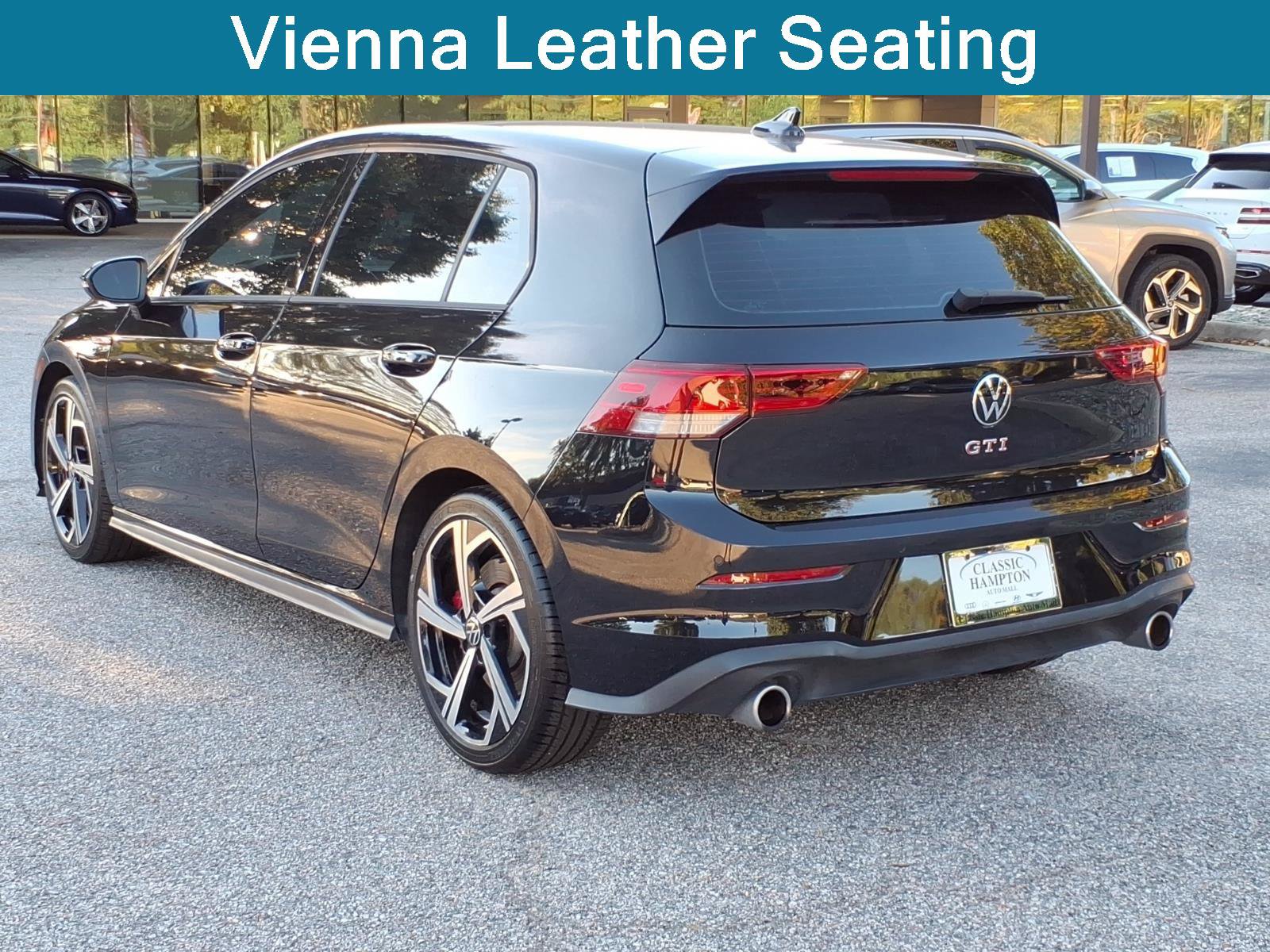 Used 2024 Volkswagen GTI SE FWD image 10