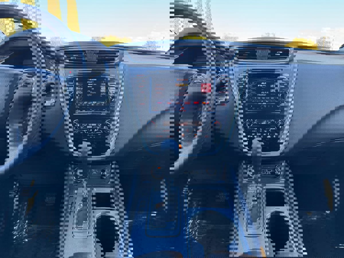 Used 2023 Nissan Murano S image 15