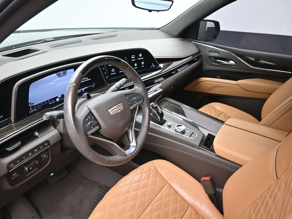 Used 2024 Cadillac Escalade ESV Sport w/ Touring Package AWD/4WD image 20