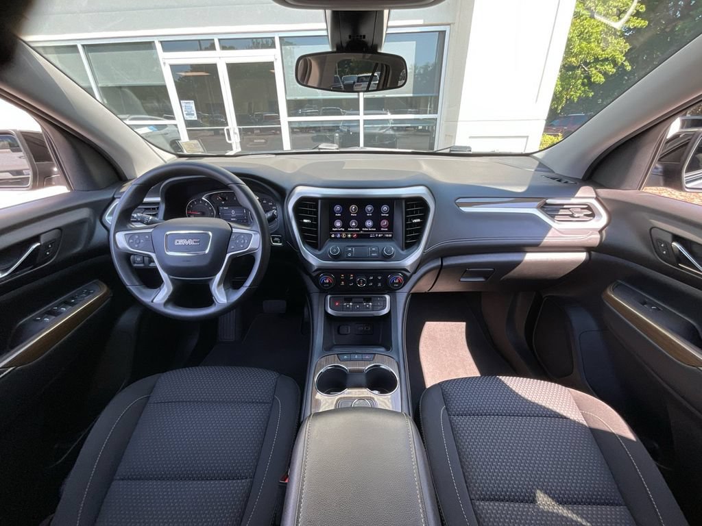 Used 2023 GMC Acadia SLE w/ Elevation Edition FWD image 18
