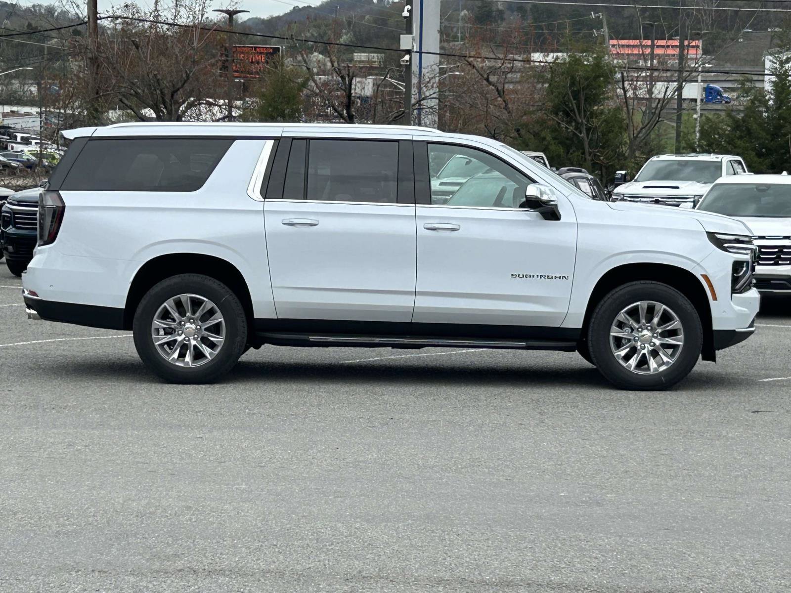New 2026 Chevrolet Suburban Premier AWD/4WD image 2
