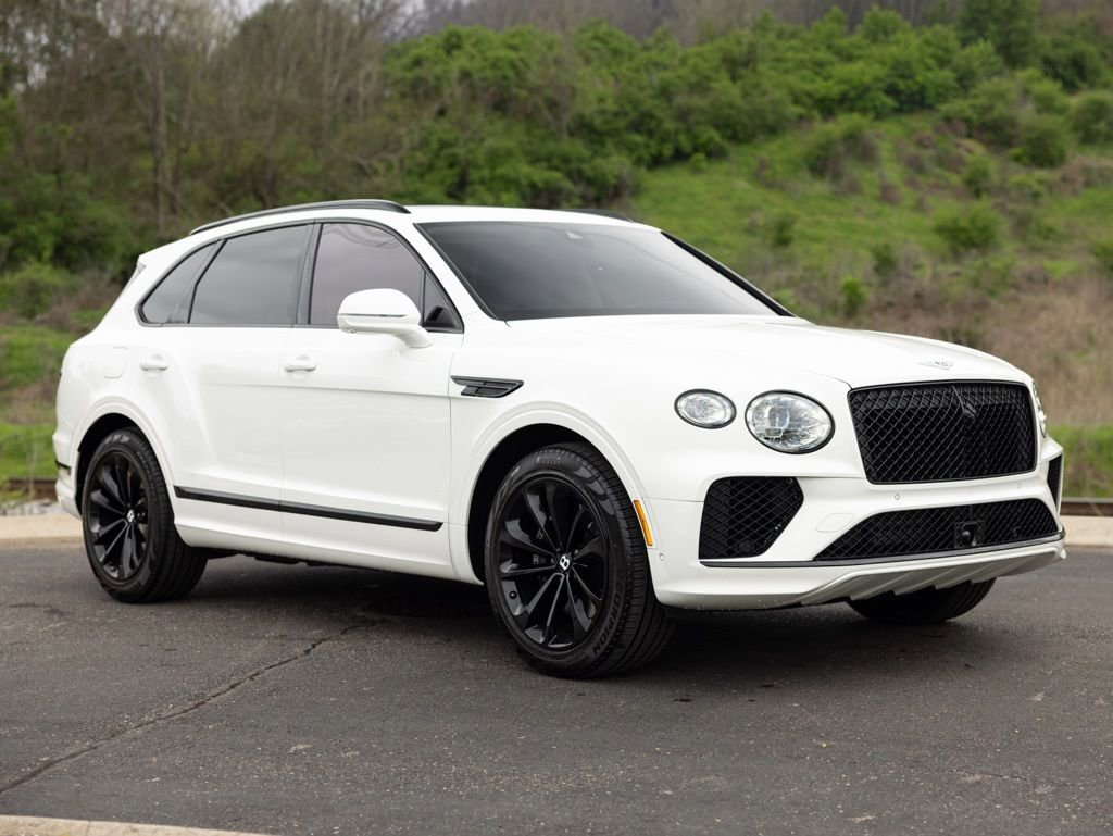 Used 2024 Bentley Bentayga image 14