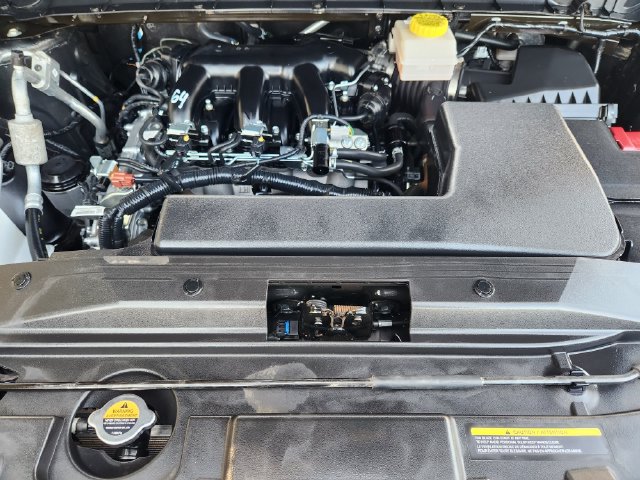 Used 2025 Nissan Pathfinder Platinum w/ Cargo Package FWD image 33