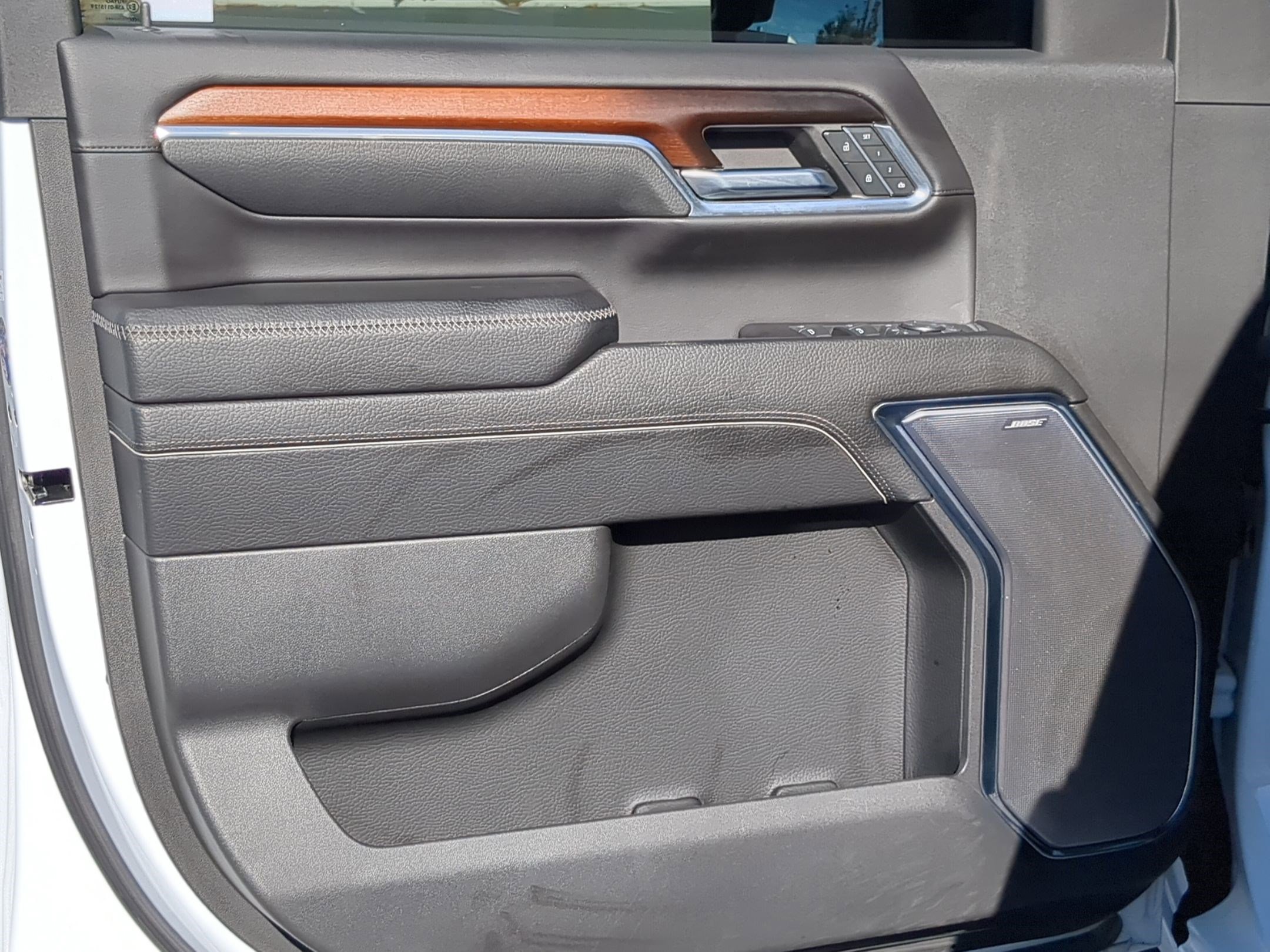 Used 2024 GMC Sierra 2500 Denali image 14