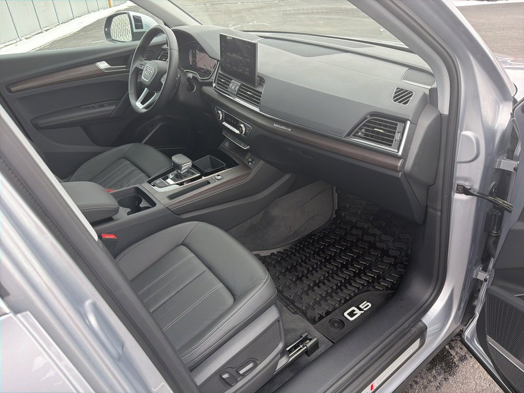 Used 2023 Audi Q5 2.0T Premium Plus image 11