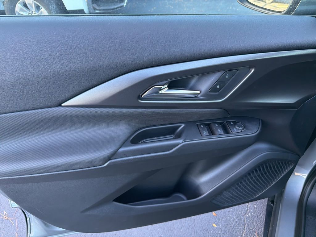 New 2026 Chevrolet Equinox EV LT image 21