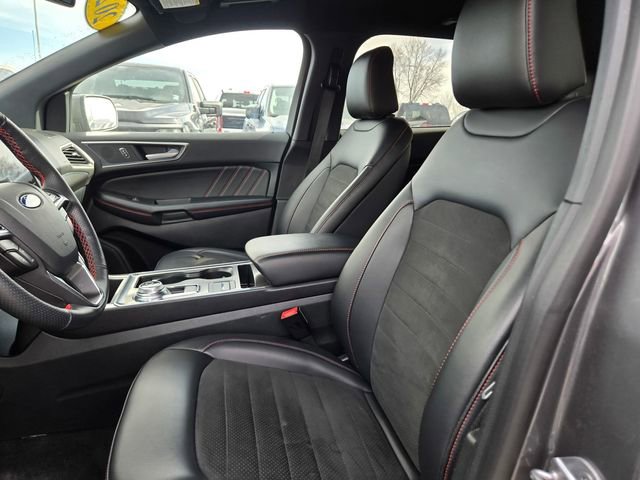 Used 2024 Ford Edge ST-Line w/ Class II Trailer Tow Package image 26
