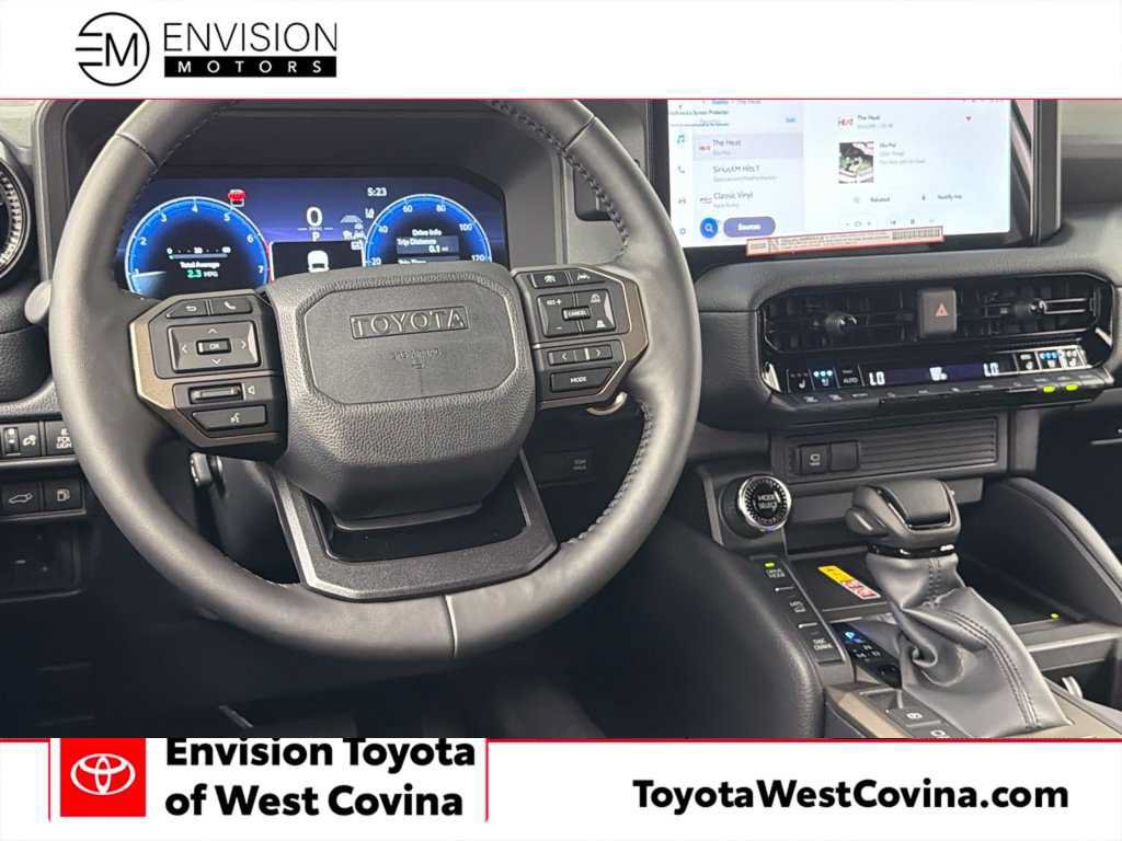 Used 2027 Toyota Land Cruiser AWD/4WD image 37