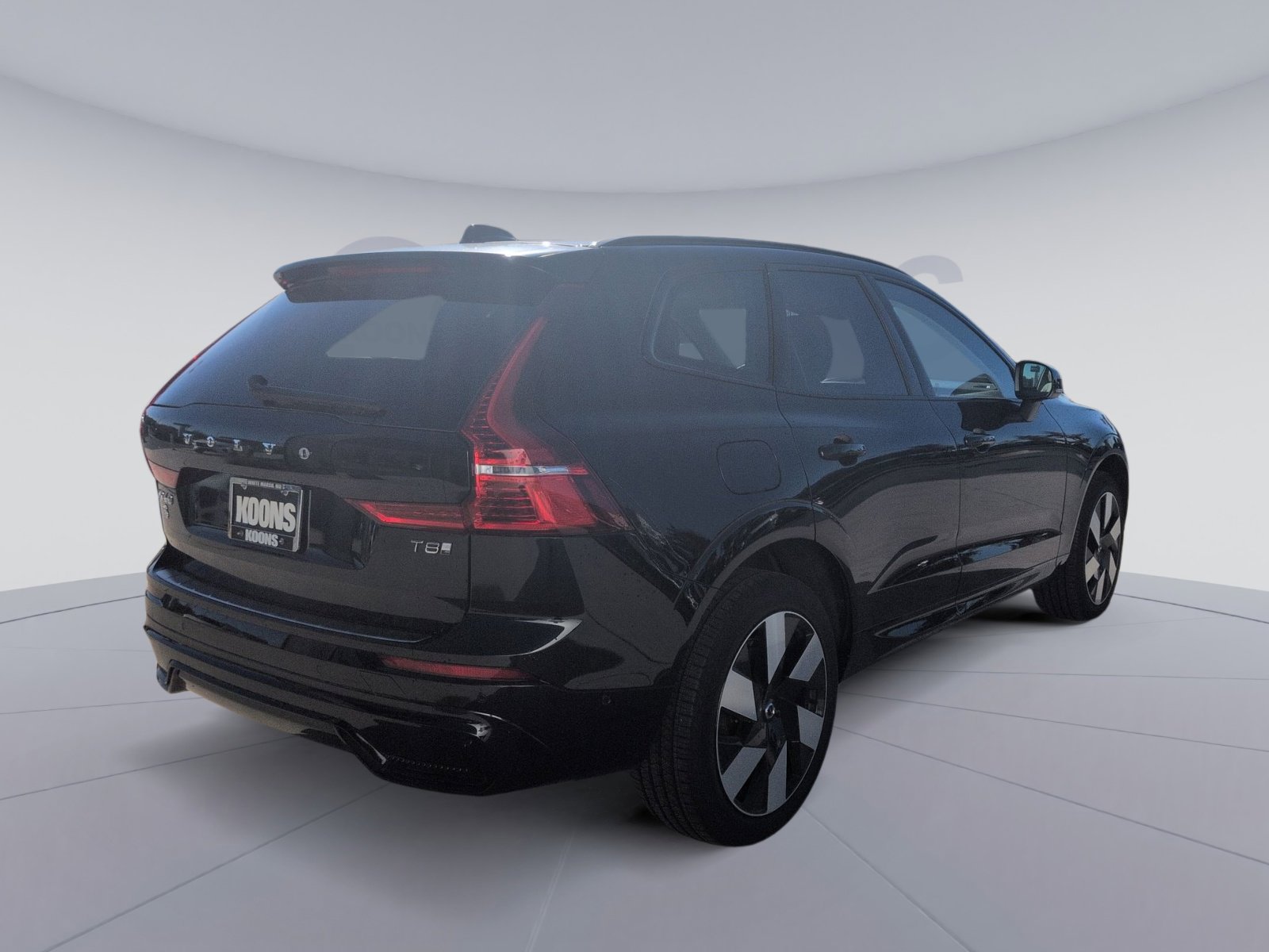 New 2025 Volvo XC60 T8 Plus w/ Protection Package Premier image 7