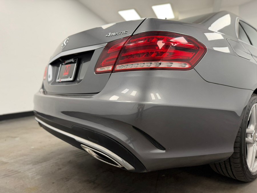 Used 2016 Mercedes-Benz E 350 4MATIC Sedan w/ Premium Package image 17