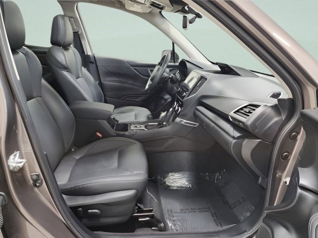 Used 2023 Subaru Forester Touring image 17