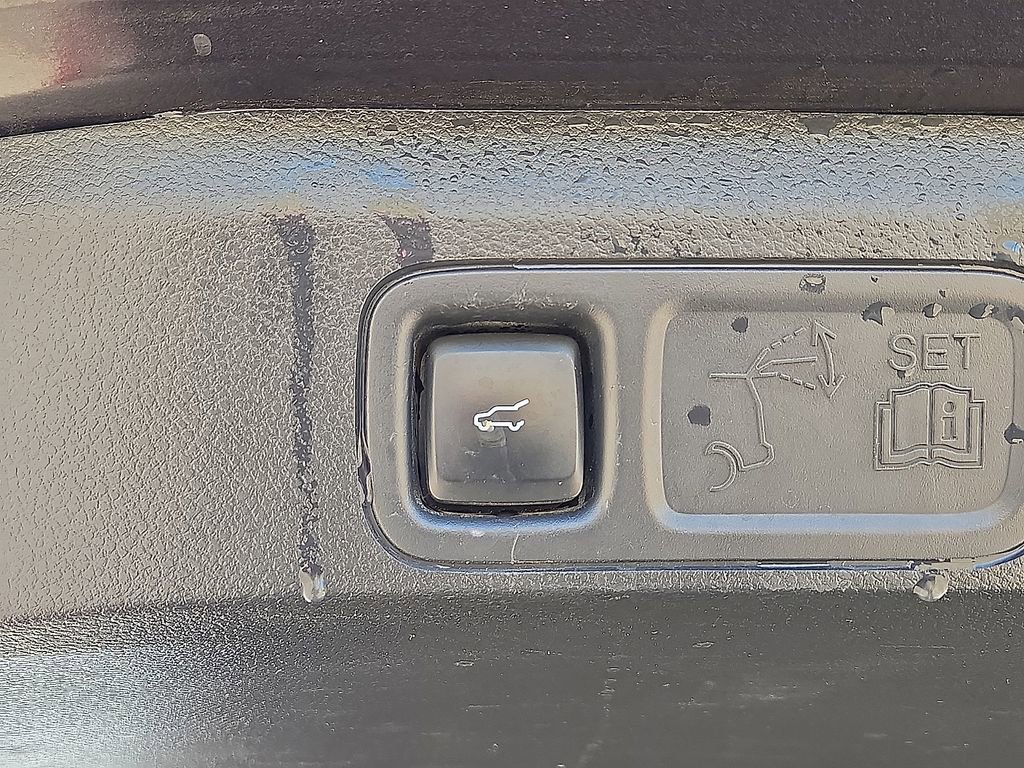 Used 2024 Ford Expedition Max Limited image 14