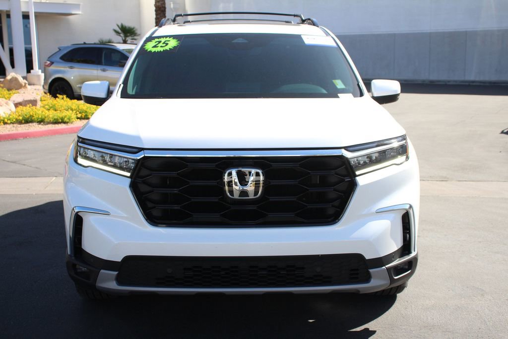 Used 2025 Honda Pilot Touring image 13