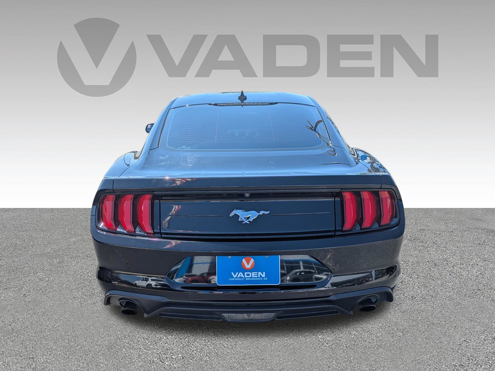 Used 2020 Ford Mustang Premium image 25