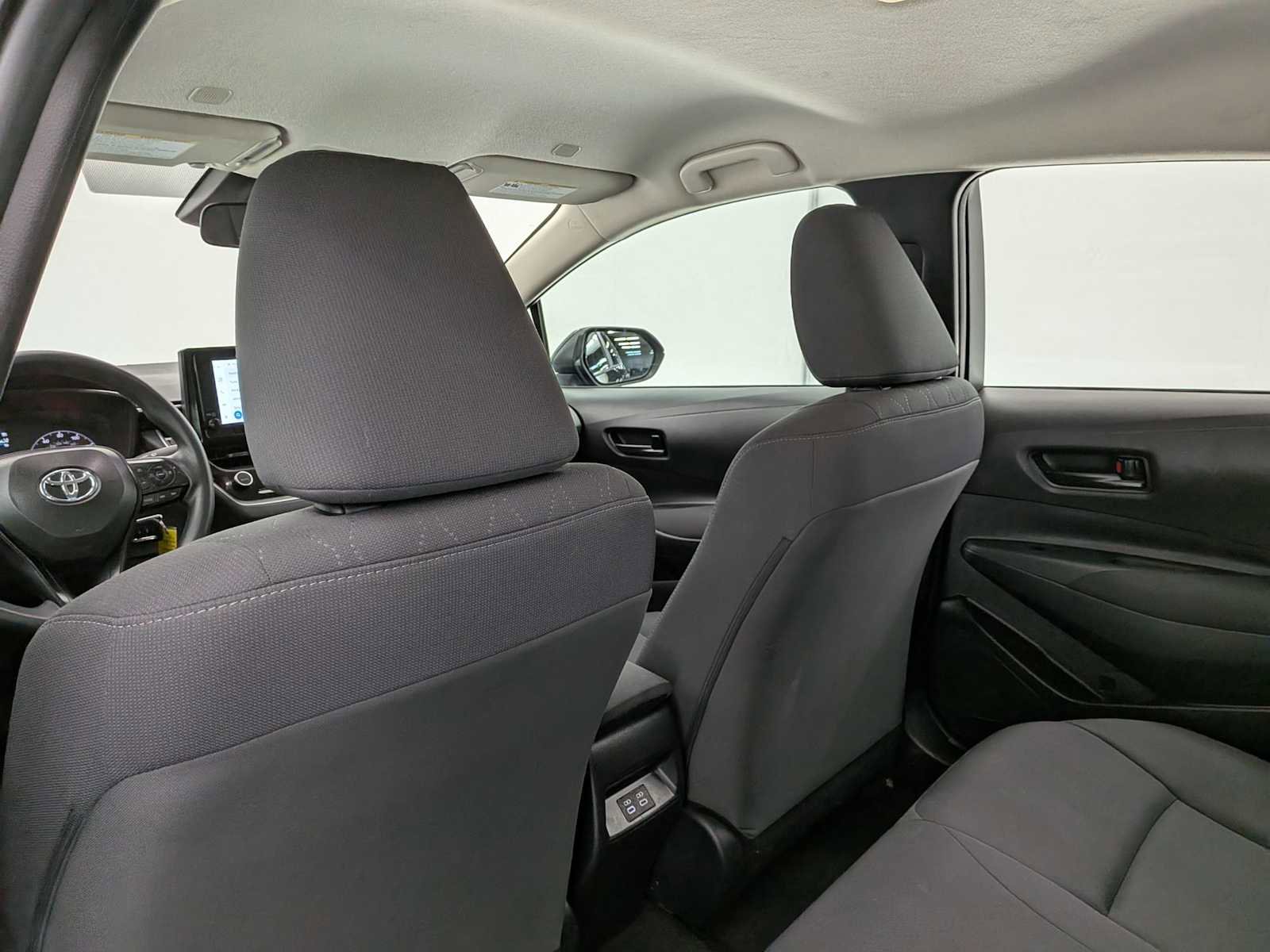 Used 2024 Toyota Corolla LE FWD image 17