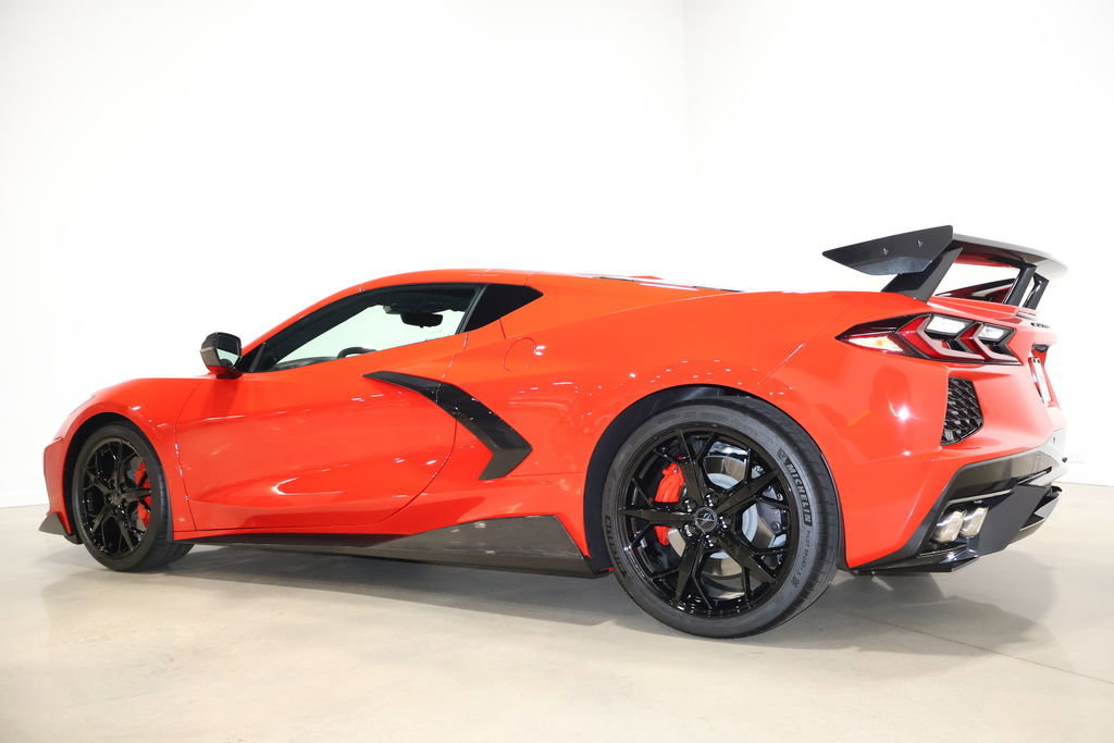 Used 2020 Chevrolet Corvette Stingray Premium Cpe w/ 3LT Preferred Equipment Group image 18
