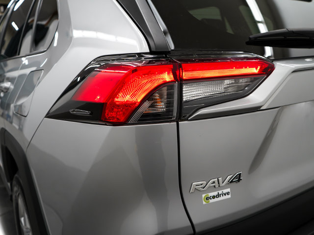 Used 2022 Toyota RAV4 XLE w/ Convenience Package AWD/4WD image 51