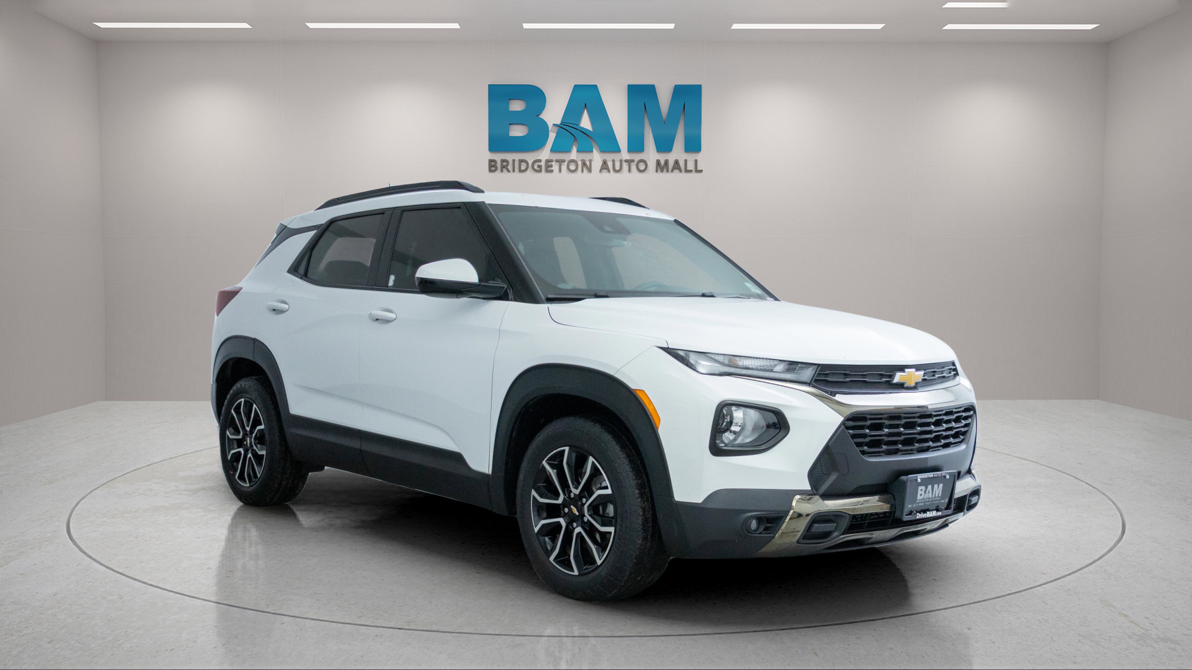 Used 2021 Chevrolet TrailBlazer ACTIV w/ Convenience Package FWD image 1