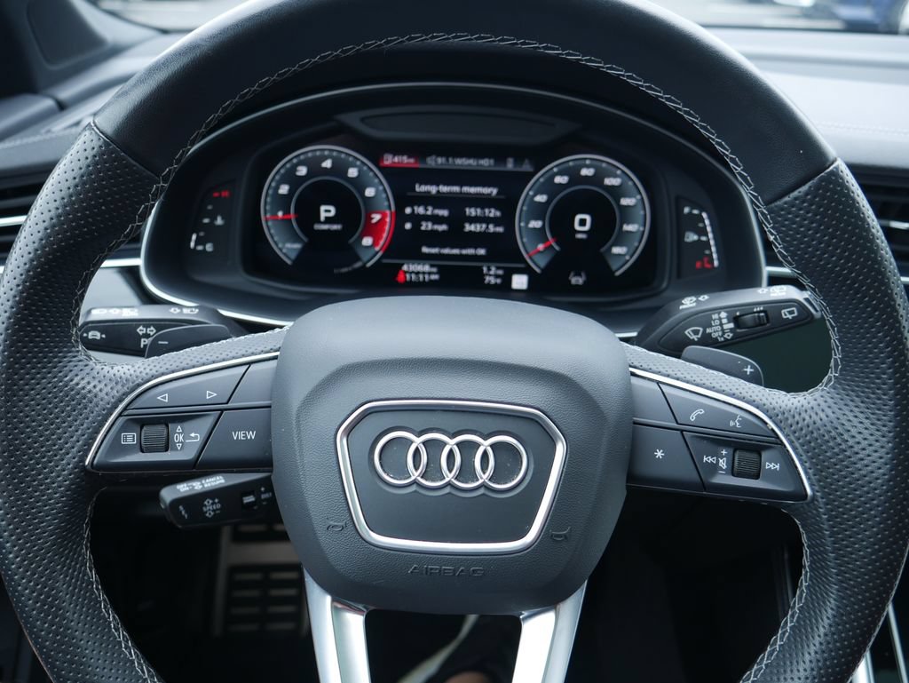 Certified 2023 Audi SQ7 Prestige w/ Prestige Package AWD/4WD image 32