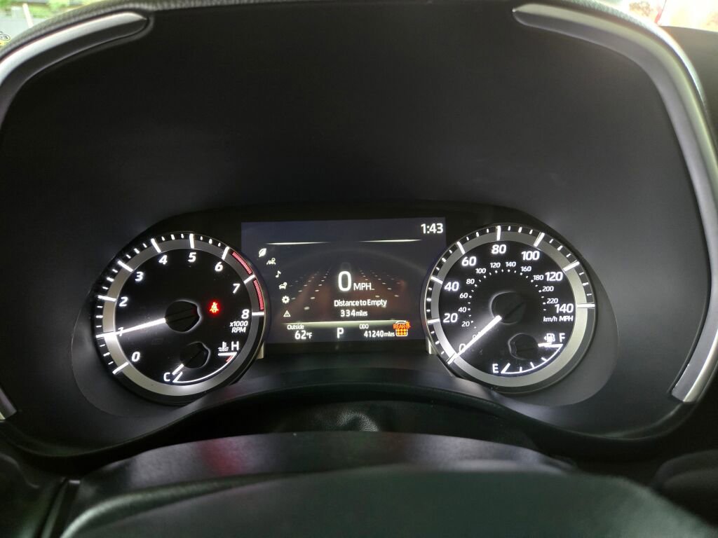 Used 2024 Toyota Highlander XLE image 14