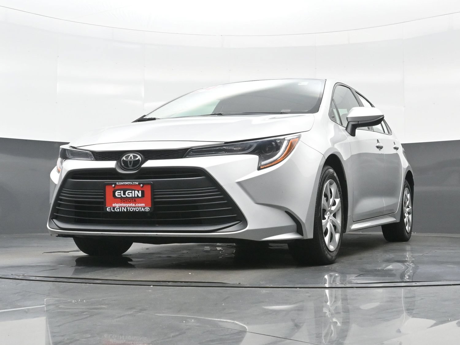 Used 2024 Toyota Corolla LE FWD image 25