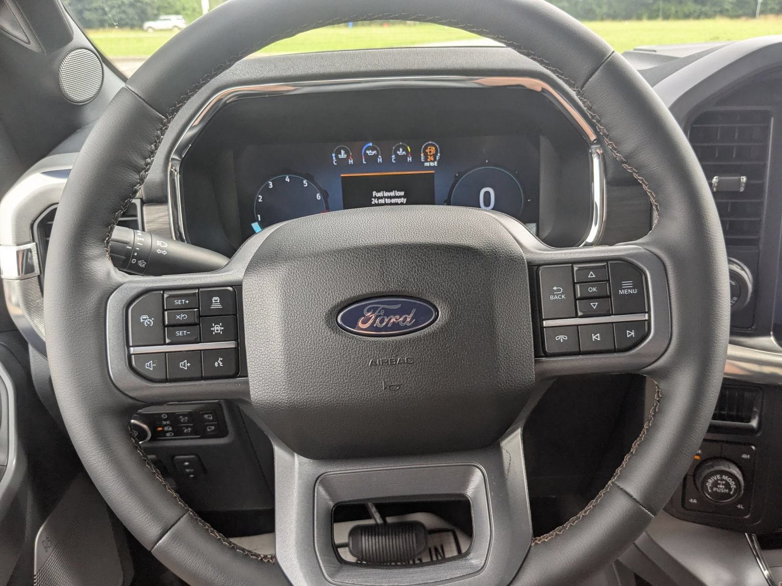 New 2026 Ford F150 Lariat w/ Equipment Group 501A Mid AWD/4WD image 19