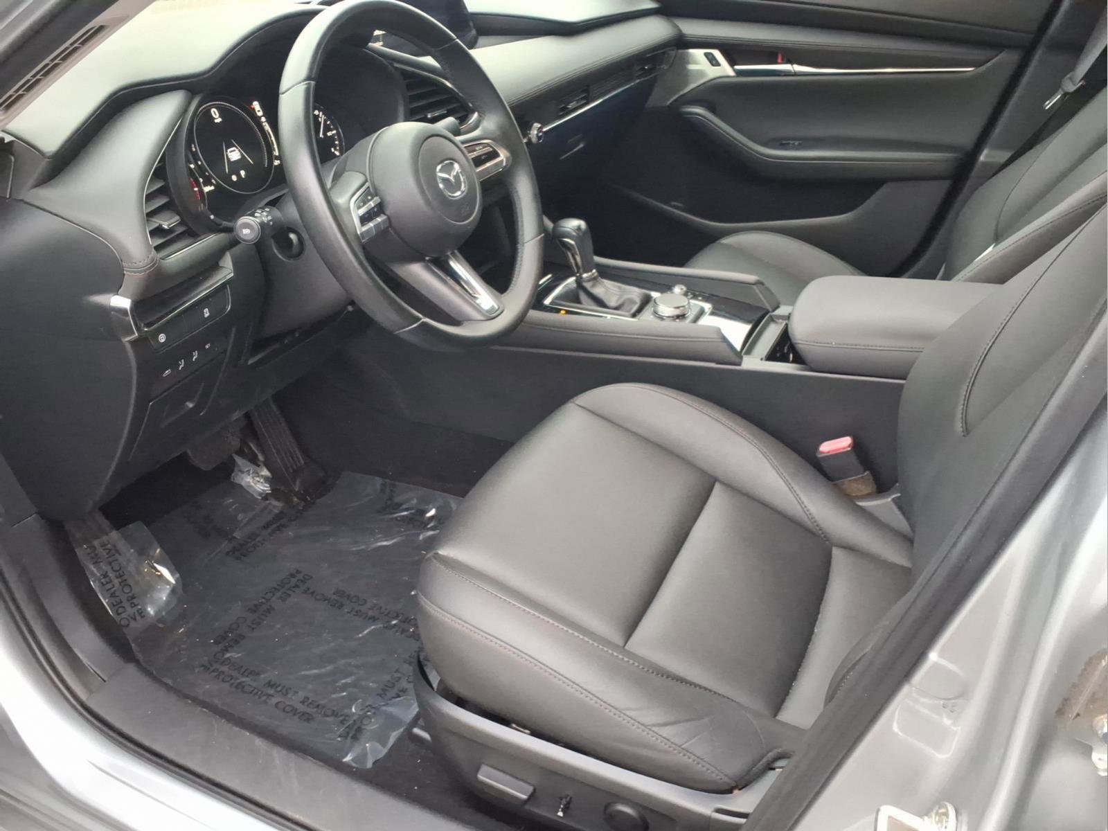 Used 2019 MAZDA MAZDA3 Sedan w/ Preferred Package image 15