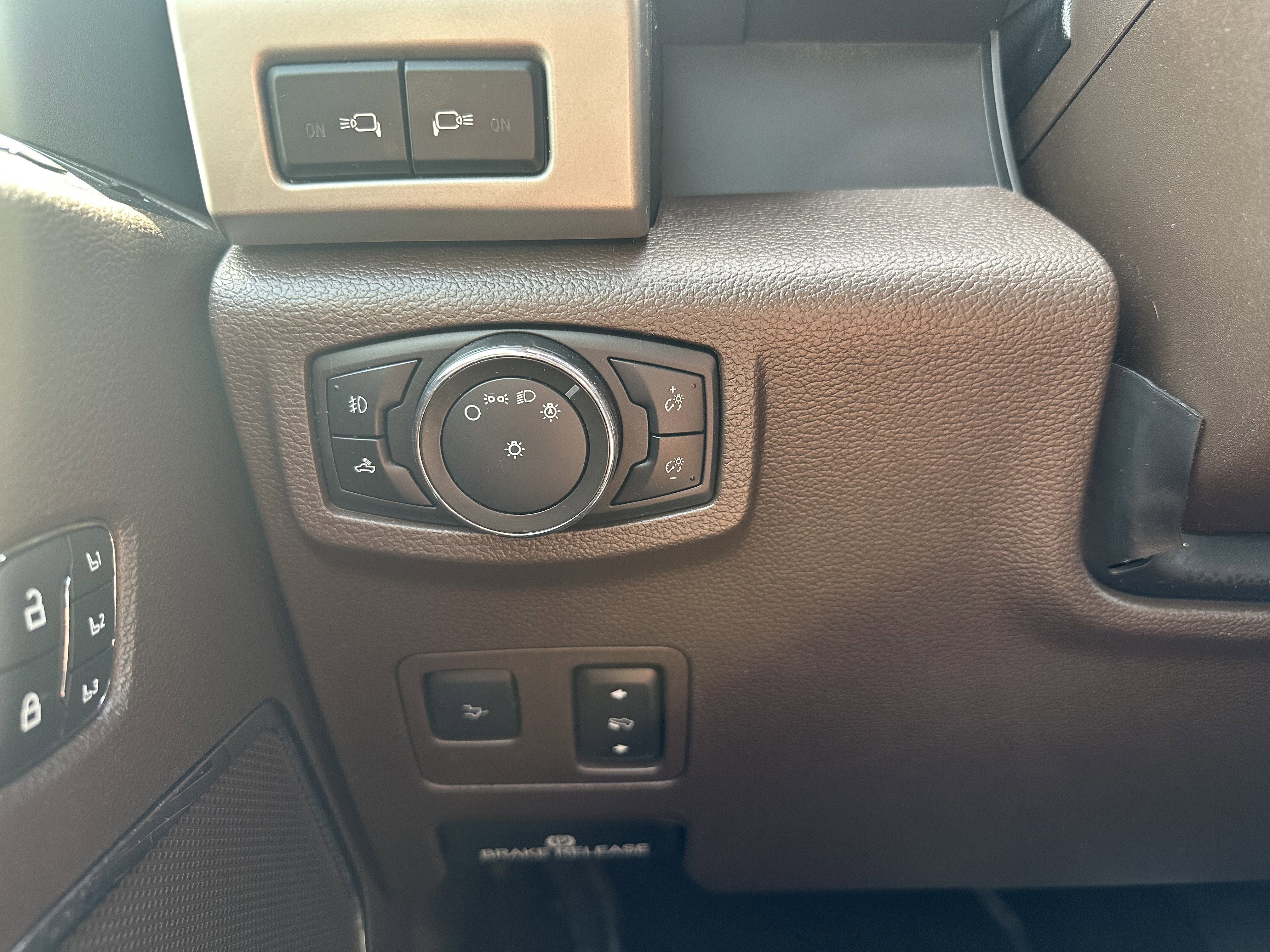 Used 2022 Ford F250 King Ranch w/ King Ranch Ultimate Package AWD/4WD image 23