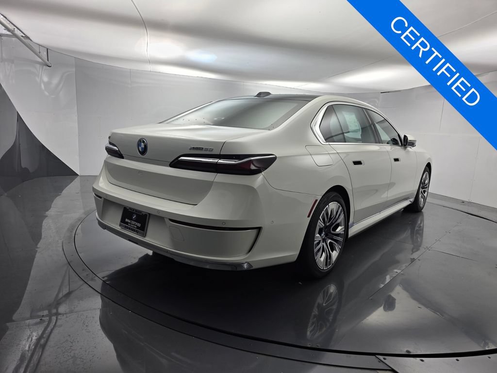 Certified 2023 BMW i7 xDrive60 AWD/4WD image 4