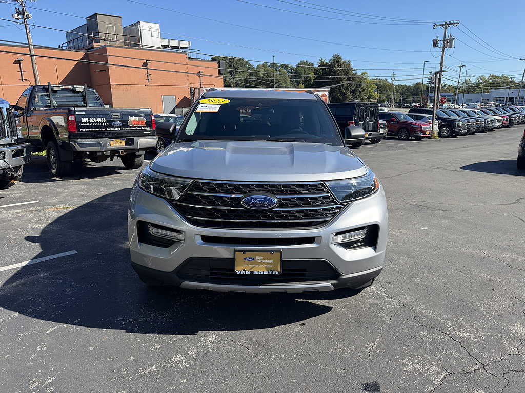 Certified 2023 Ford Explorer XLT w/ Equipment Group 202A AWD/4WD image 10