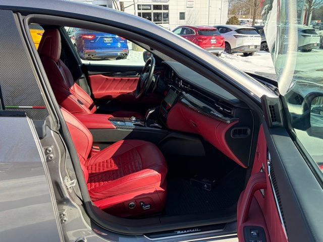 Used 2022 Maserati Quattroporte Trofeo image 37